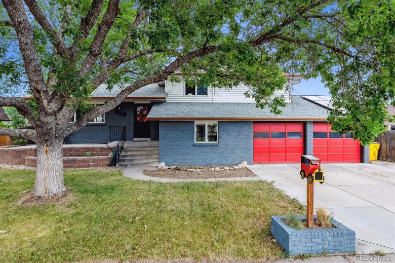 888 S 12th Ave, Brighton, CO 80601