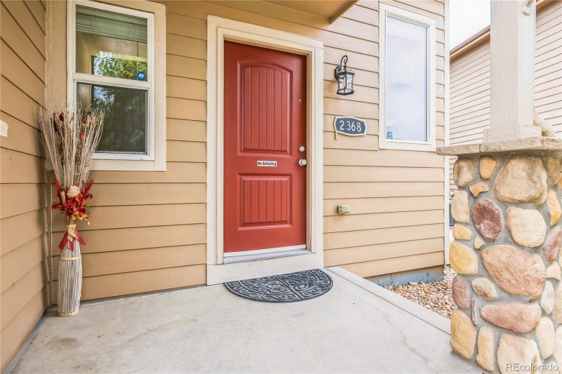 2368 Sierra Springs Dr, Colorado Springs, CO 80916