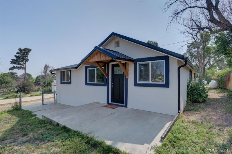 502 Pueblo Ave, Simla, CO 80835
