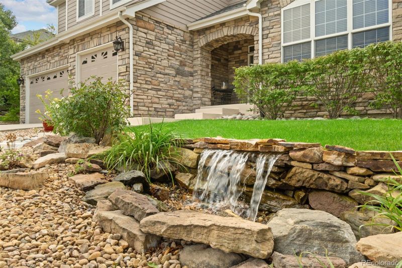 22138 E Hoover Dr, Aurora, CO 80016