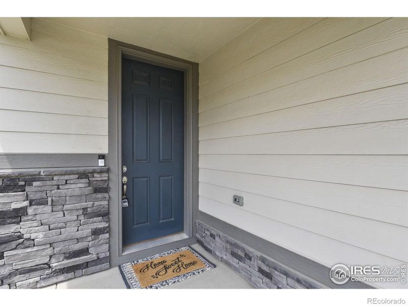 6433 Dry Fork Cir, Frederick, CO 80516