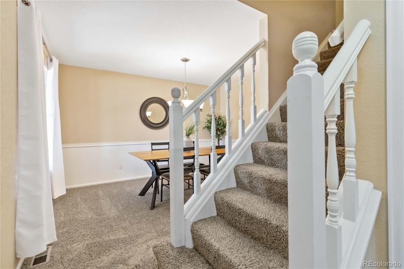 10165 W Alamo Pl, Littleton, CO 80127