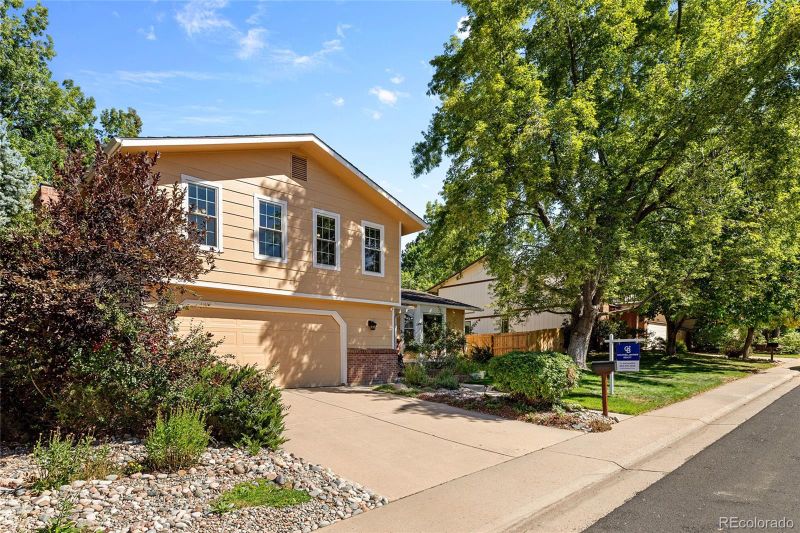 7836 S Niagara Way, Centennial, CO 80112