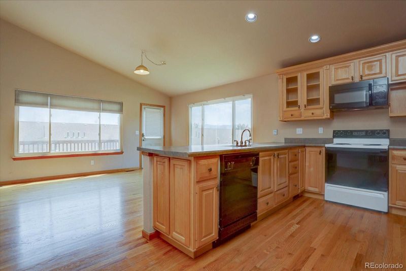 9784 W Euclid Dr, Littleton, CO 80123