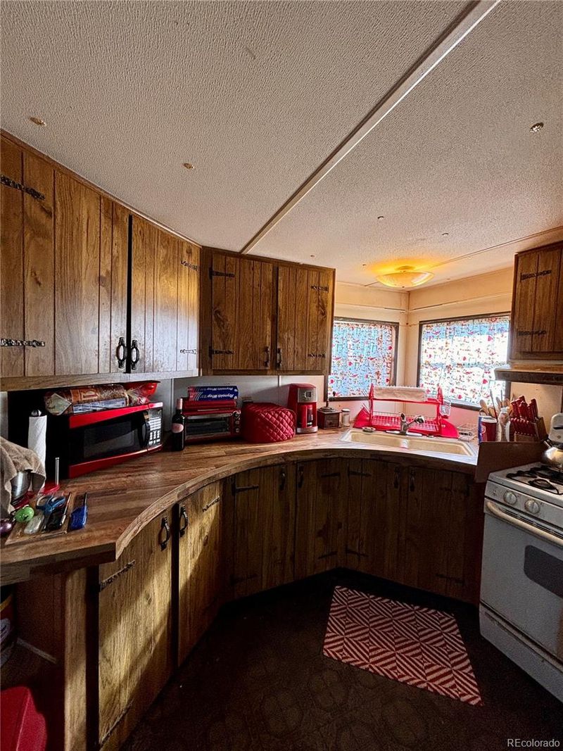 19083 E Us Highway 160, Alamosa, CO 81101