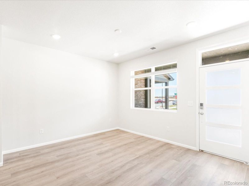 22230 E 8th Ave, Aurora, CO 80018