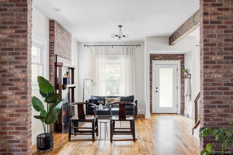 2245 W 34th Ave, Denver, CO 80211