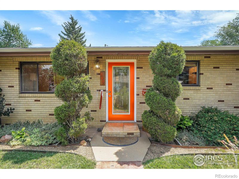 948 Warren Ct, Longmont, CO 80501