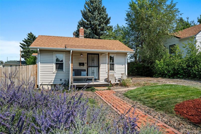 4262 S Acoma St, Englewood, CO 80110