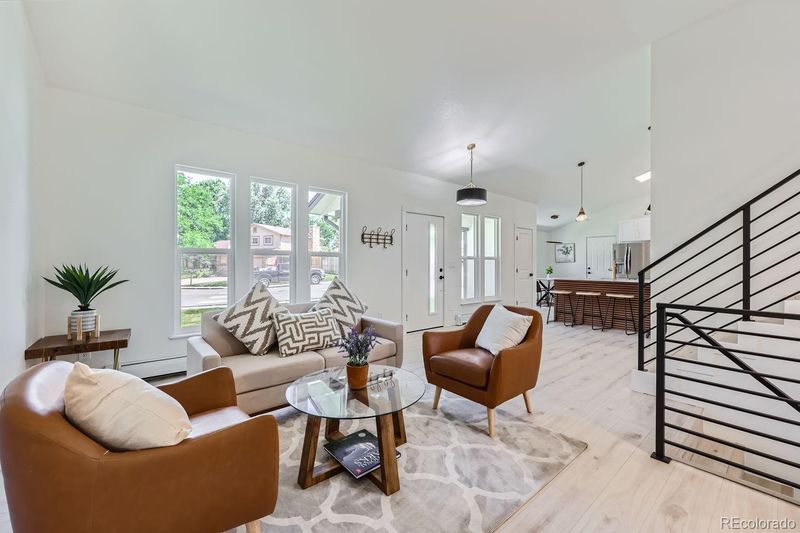 921 Oakwood Dr, Castle Rock, CO 80104