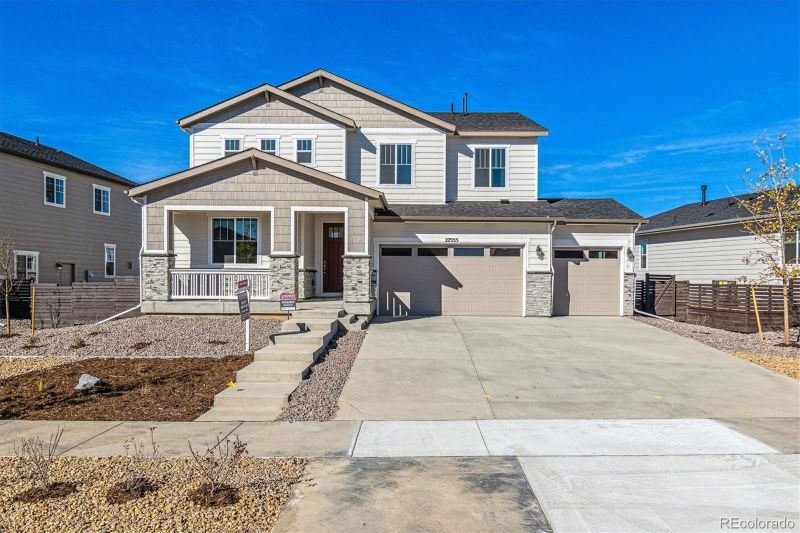 27555 E Byers Pl, Aurora, CO 80018