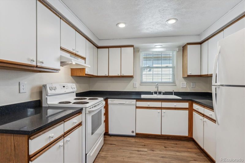 14190 E Warren Pl, Aurora, CO 80014
