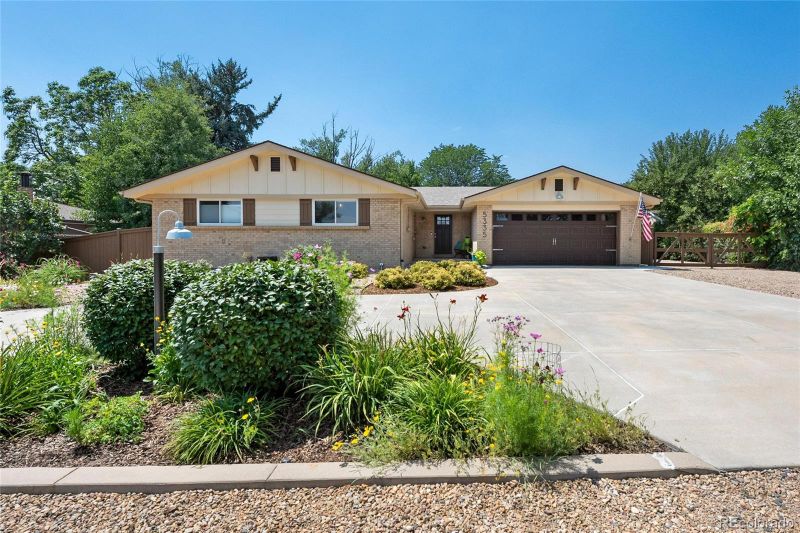 5335 Gladiola St, Arvada, CO 80002