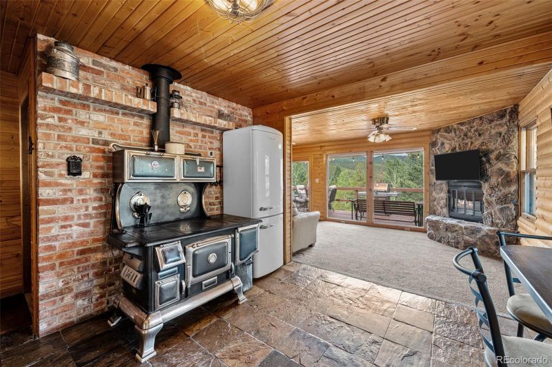 8351 London Ln, Conifer, CO 80433