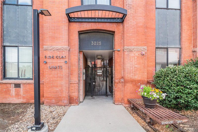 3225 Blake St #24, Denver, CO 80205