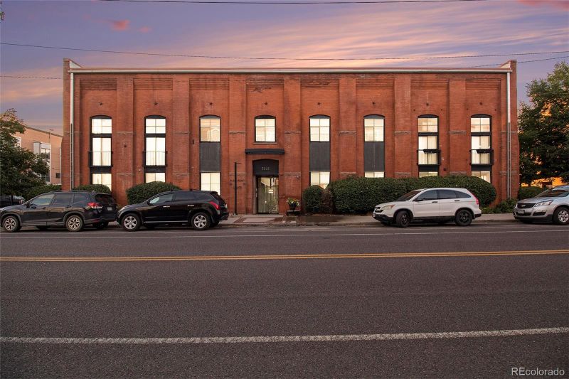 3225 Blake St #24, Denver, CO 80205