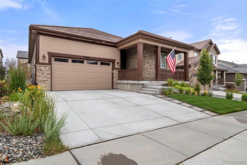 3386 Flat Top Dr, Broomfield, CO 80023