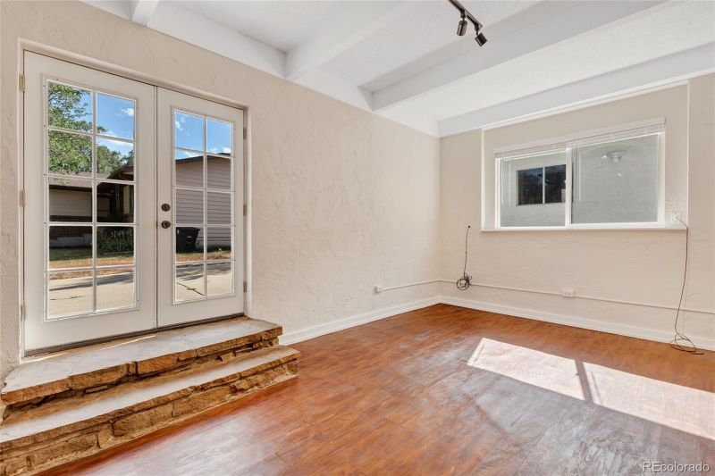 6035 Newland St, Arvada, CO 80003