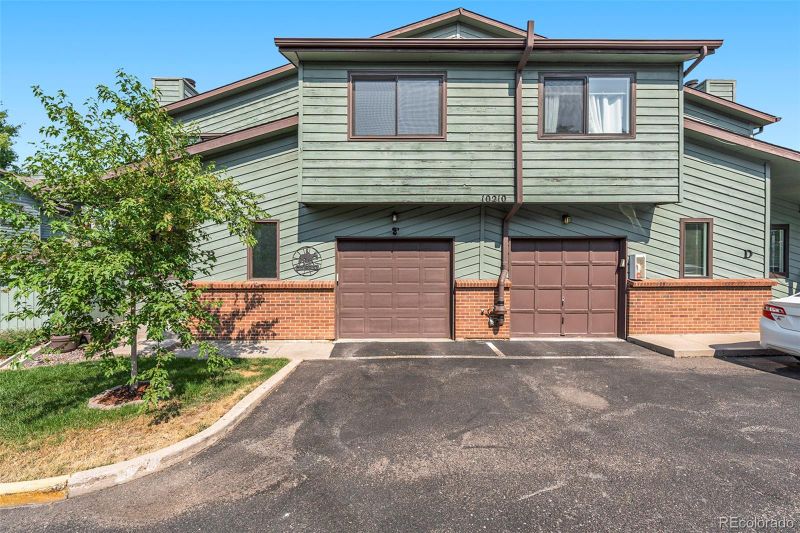 10210 W Jewell Ave #B, Lakewood, CO 80232