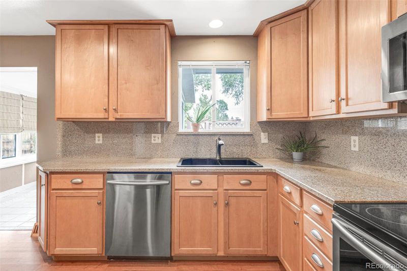10144 W Caley Ave, Littleton, CO 80127