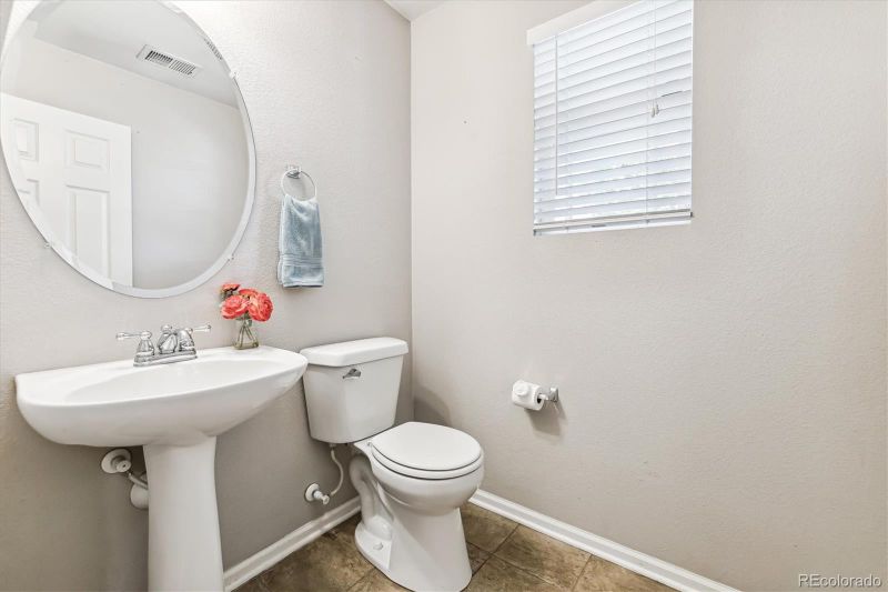 5379 Lewiston Ct, Denver, CO 80239