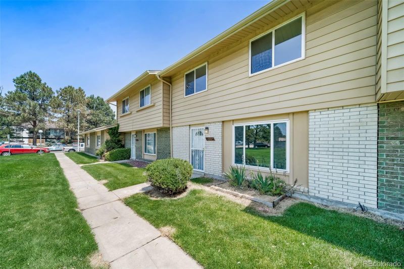 12612 E Kansas Pl, Aurora, CO 80012