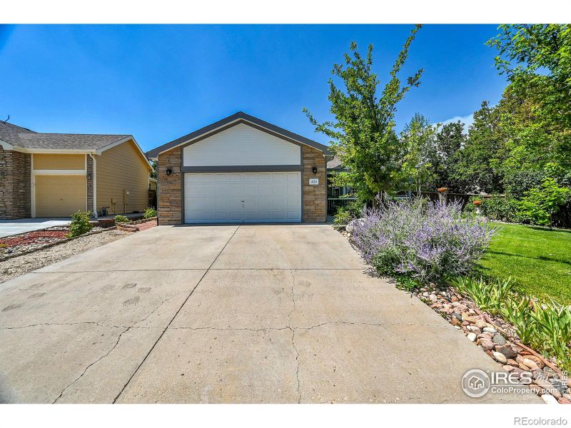 424 Moss Rock Way, Johnstown, CO 80534