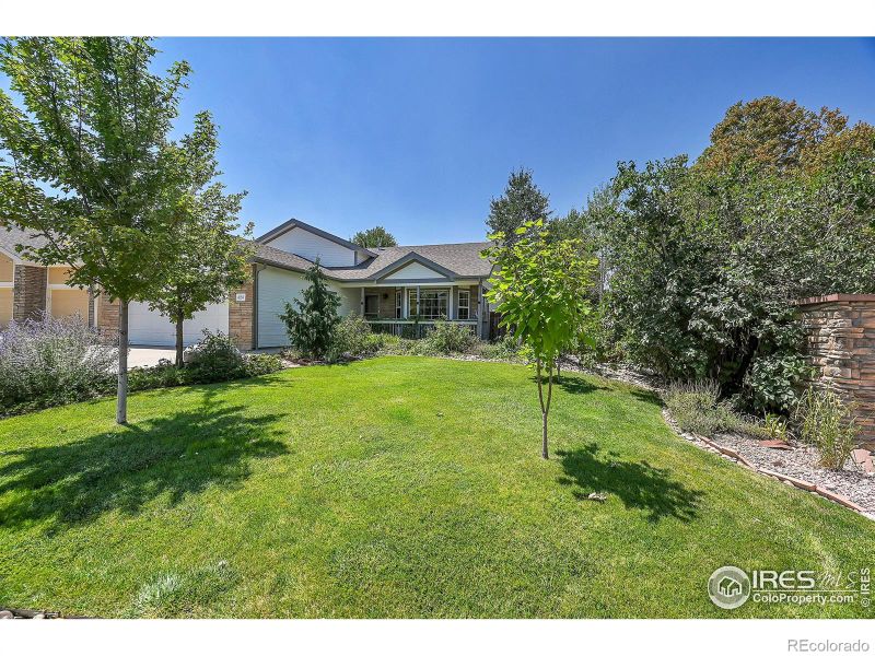 424 Moss Rock Way, Johnstown, CO 80534