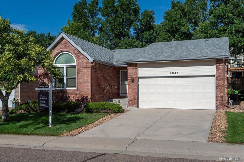 4841 Greenwich Dr, Highlands Ranch, CO 80130