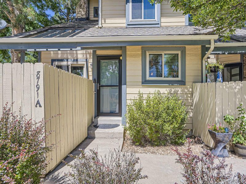 8791 Allison Dr #A, Arvada, CO 80005