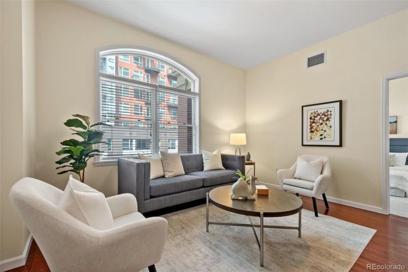 1950 N Logan St #414, Denver, CO 80203