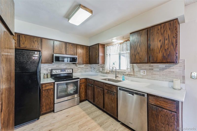 11084 Clermont Dr, Thornton, CO 80233