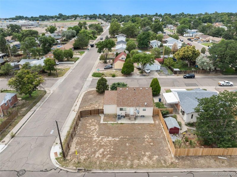 118 Gamble Ln, Pueblo, CO 81001