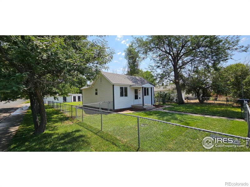 203 S Colorado Ave, Brush, CO 80723