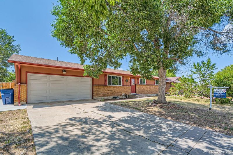 663 S Nome St, Aurora, CO 80012
