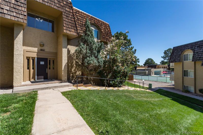 7495 E Quincy Ave #202, Denver, CO 80237