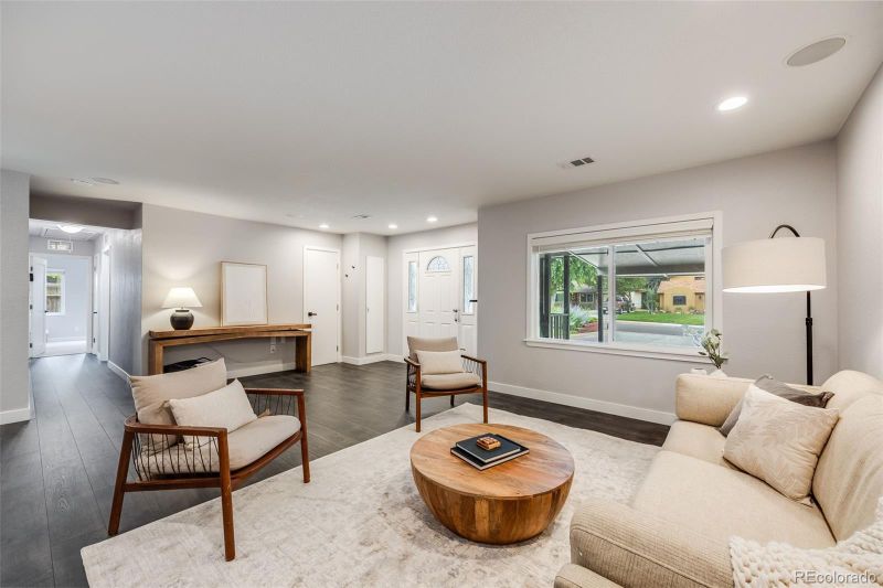2876 S Dahlia St, Denver, CO 80222