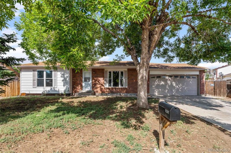9207 Birch St, Thornton, CO 80229