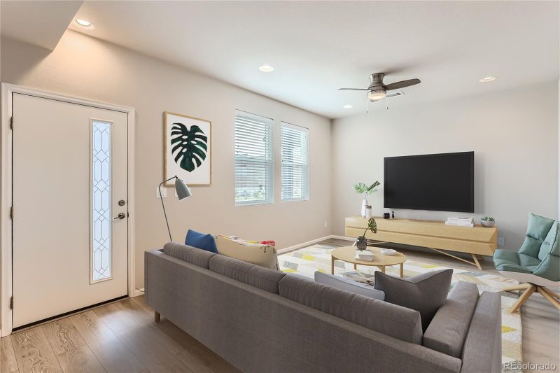 4755 Memphis St #5, Denver, CO 80239
