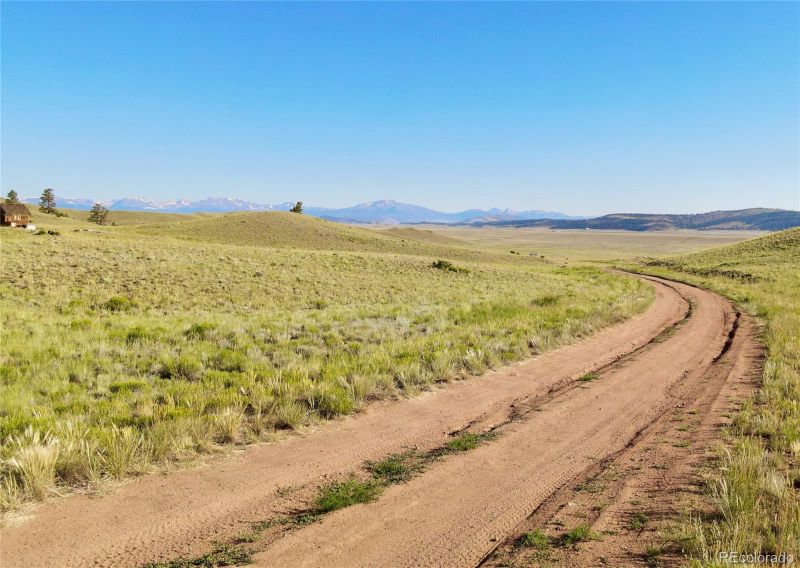 6272 Sioux Rd, Hartsel, CO 80449
