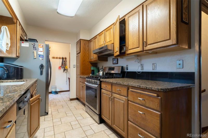 14118 W 58th Pl, Arvada, CO 80004