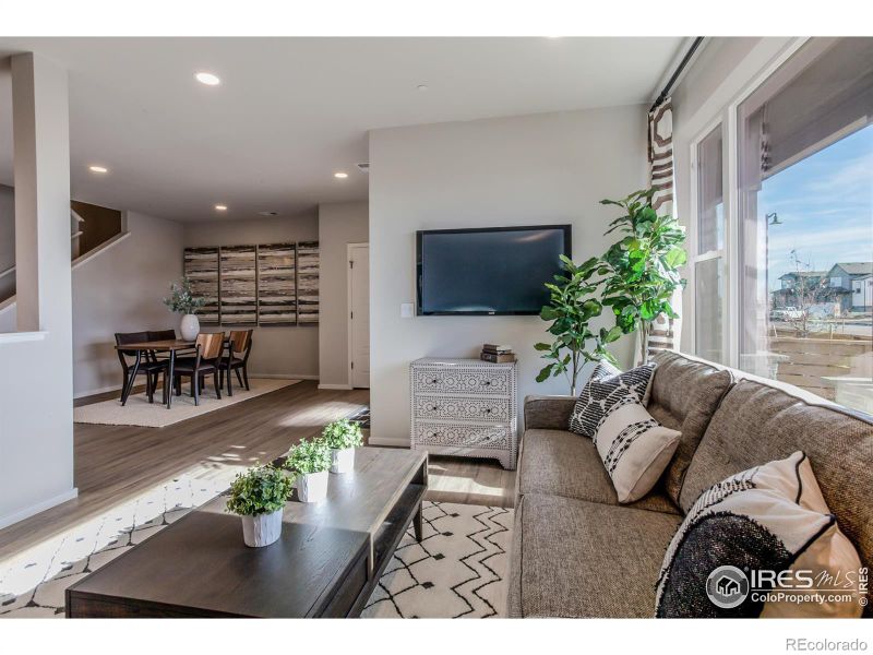 5080 Mckinnon Ct, Timnath, CO 80547