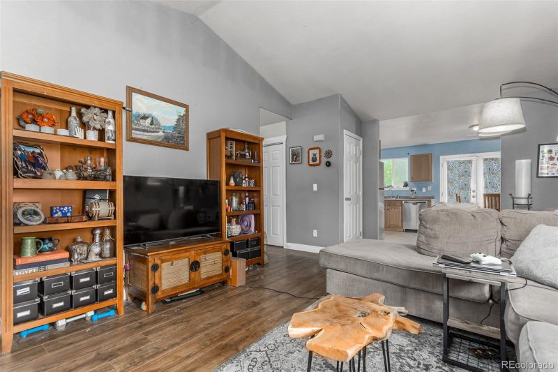 6633 Knox Ct, Denver, CO 80221