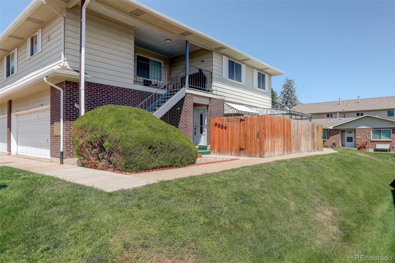 9864 Appletree Pl, Thornton, CO 80260