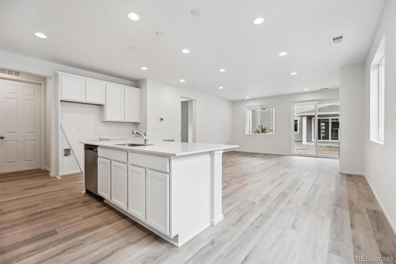 6594 N Malta St, Aurora, CO 80019