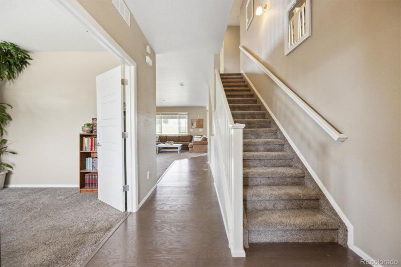 22461 E Union Cir, Aurora, CO 80015