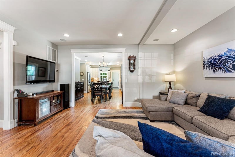 3071 S Bellaire St, Denver, CO 80222