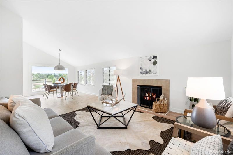 520 Fox Hunt Cir, Highlands Ranch, CO 80126
