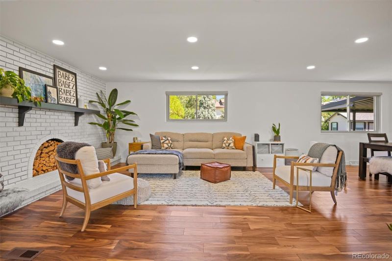 6275 W Canyon Ave, Littleton, CO 80128