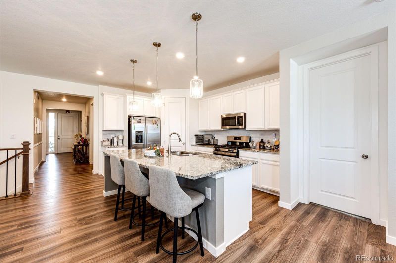 905 Pine Ridge St, Elizabeth, CO 80107